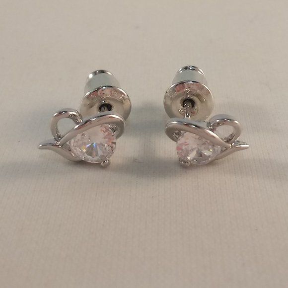 Silver Plated Small Heart Flower Diamond Zircon Stud Earrings Party Gift - Picture 5 of 7